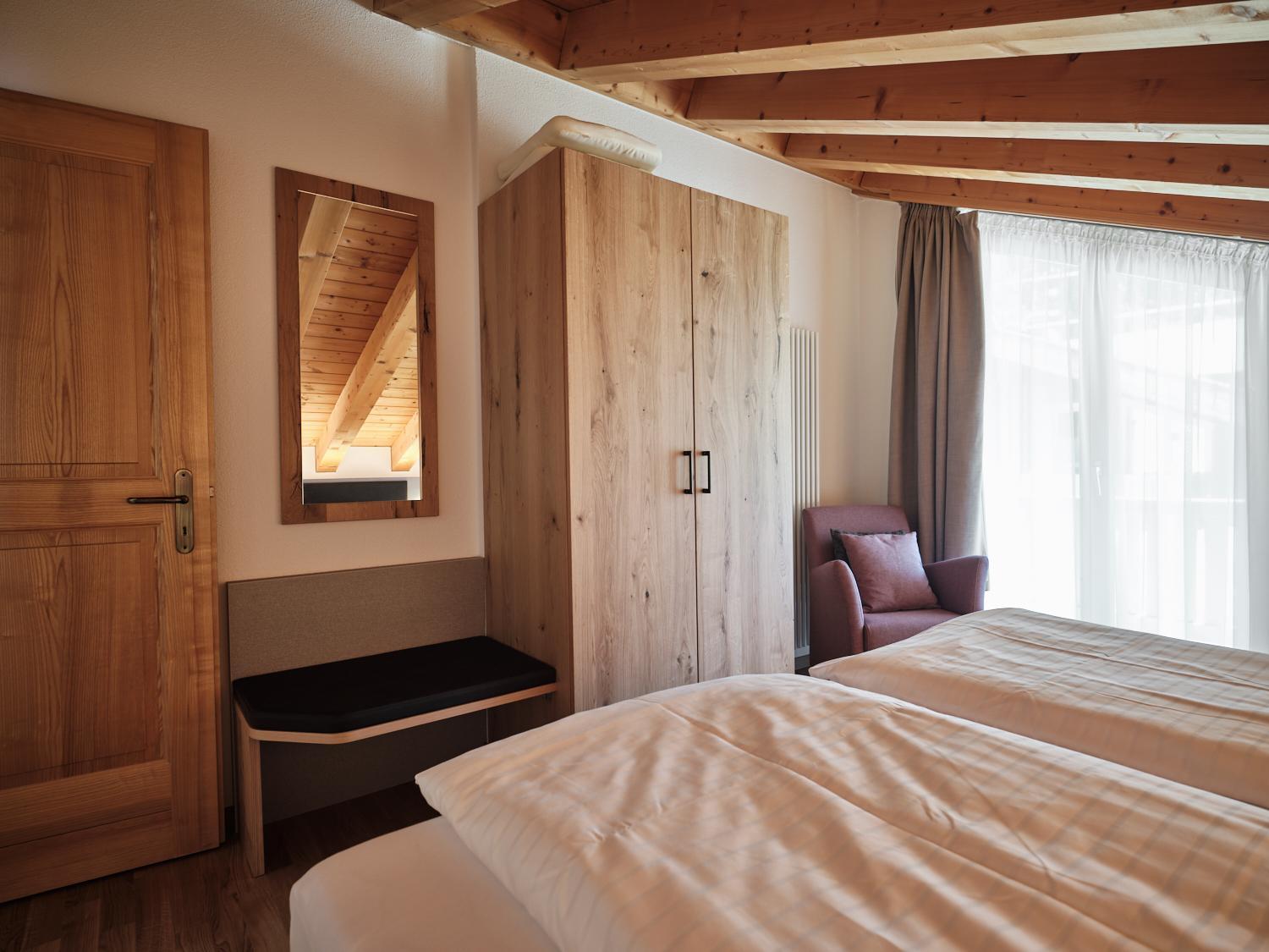 Hotel Hubertus Obergesteln Екстер'єр фото