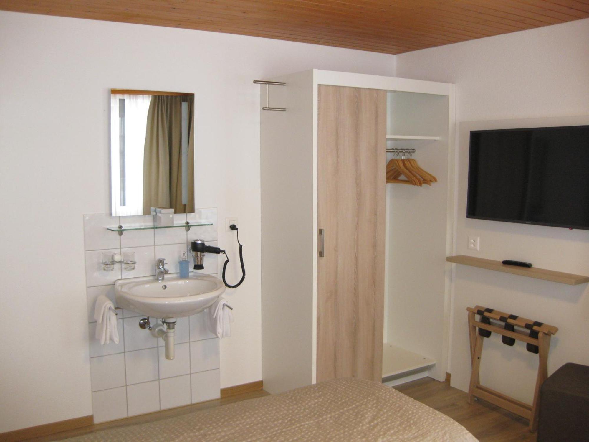 Hotel Hubertus Obergesteln Екстер'єр фото