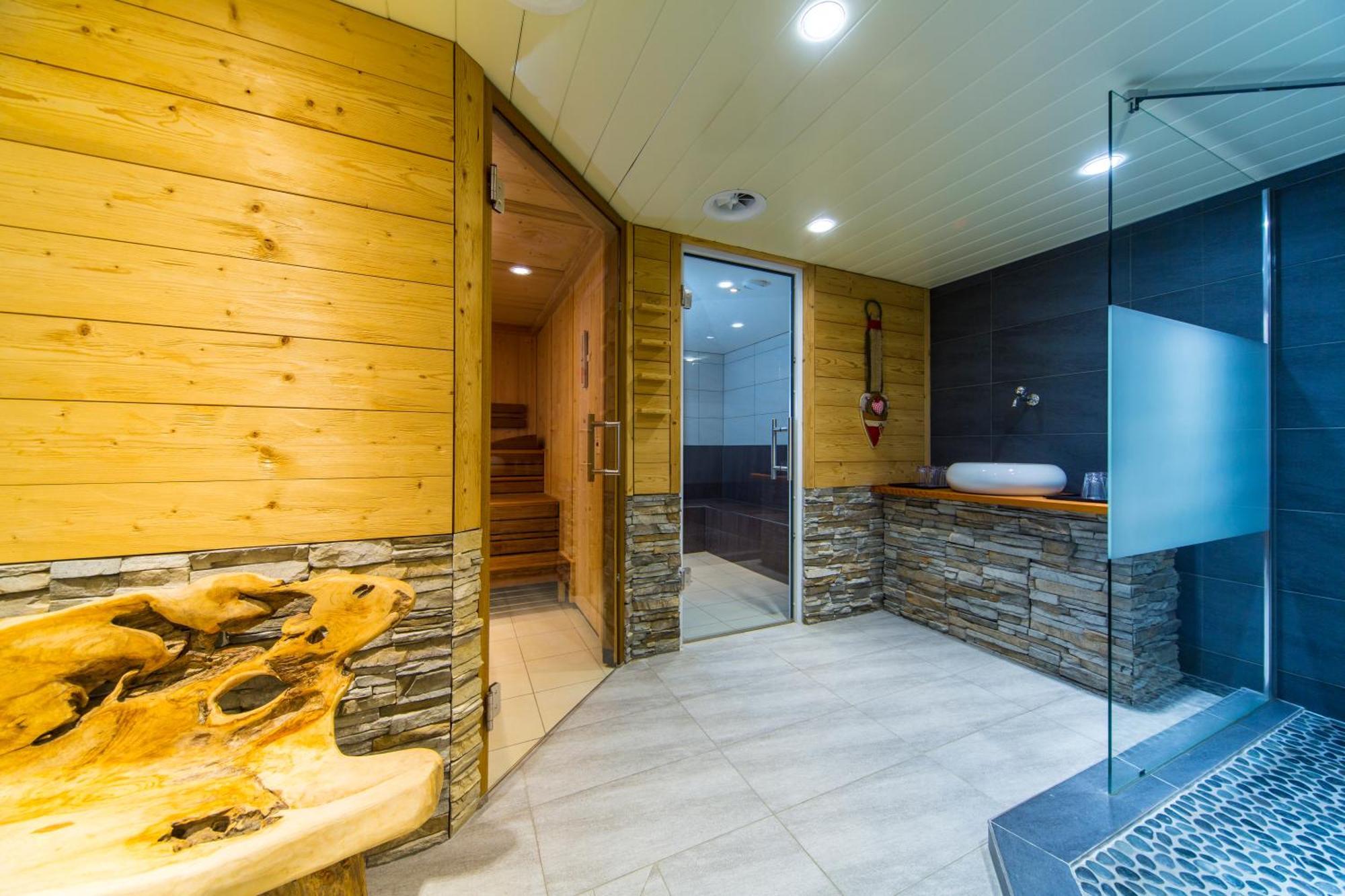 Hotel Hubertus Obergesteln Екстер'єр фото